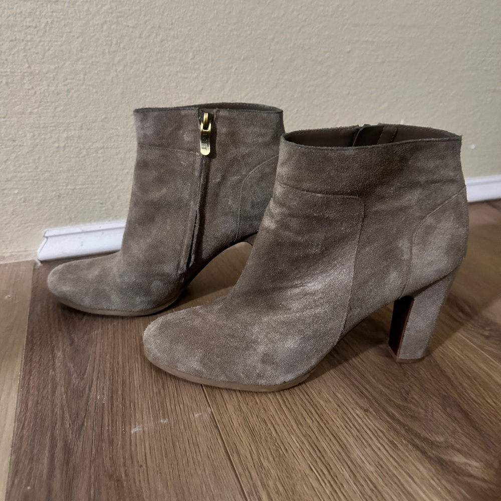 LOFT Stone Skylar Suede Booties - Sz 9